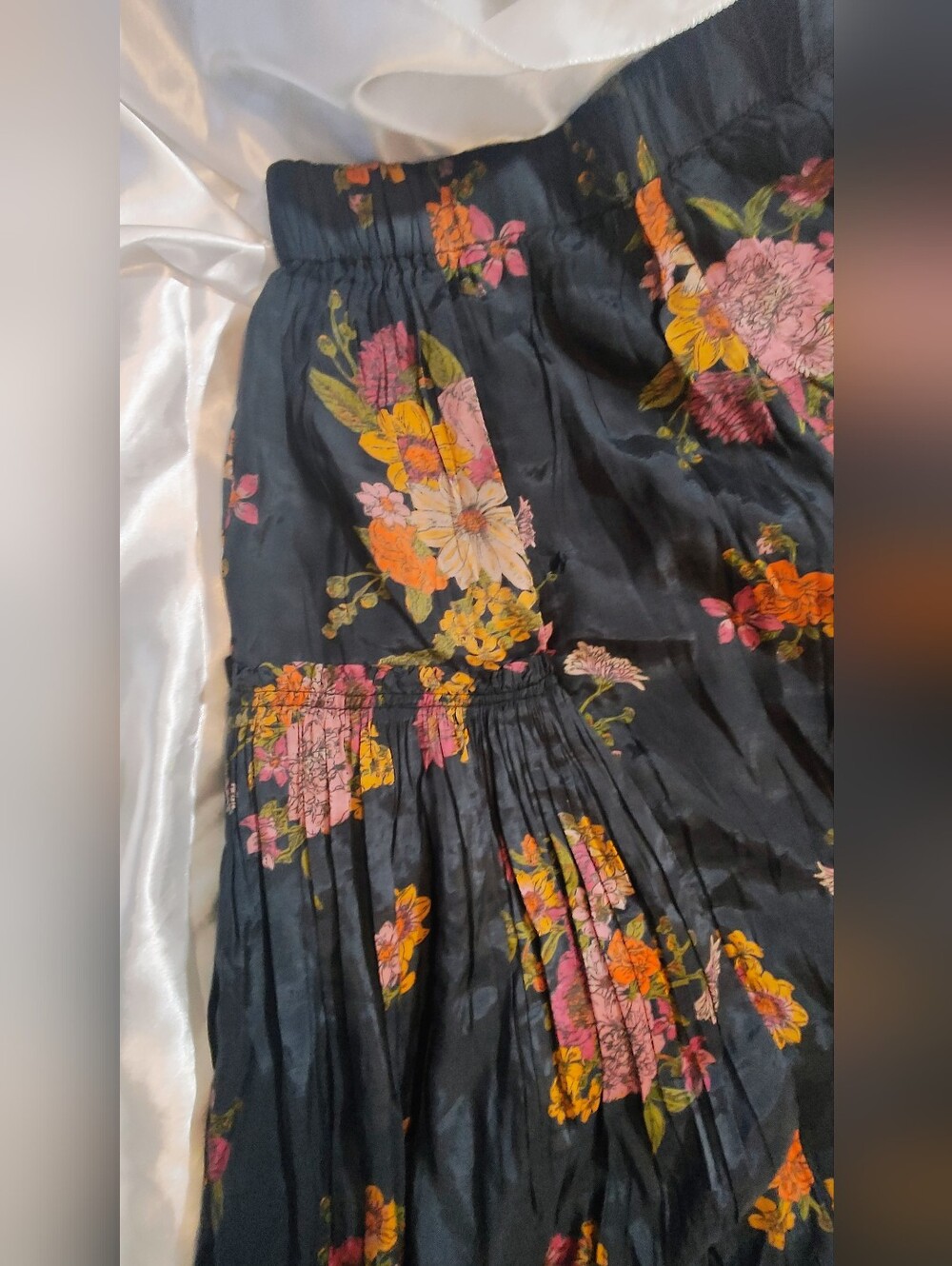 Floral Wide-Leg Maxi Pants - Navy with Pink Floral. Can Fit A S/M. Model Is 5'2 - Picture 6 of 16